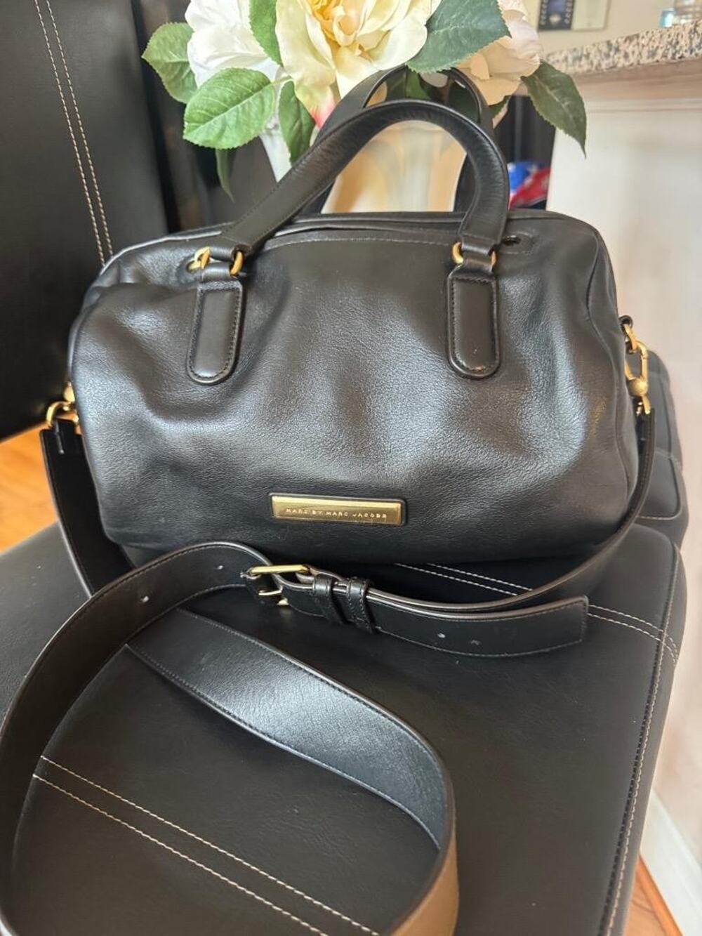 Marc by Marc Jacobs Luna Crossbody Leather Black Bag (PU210